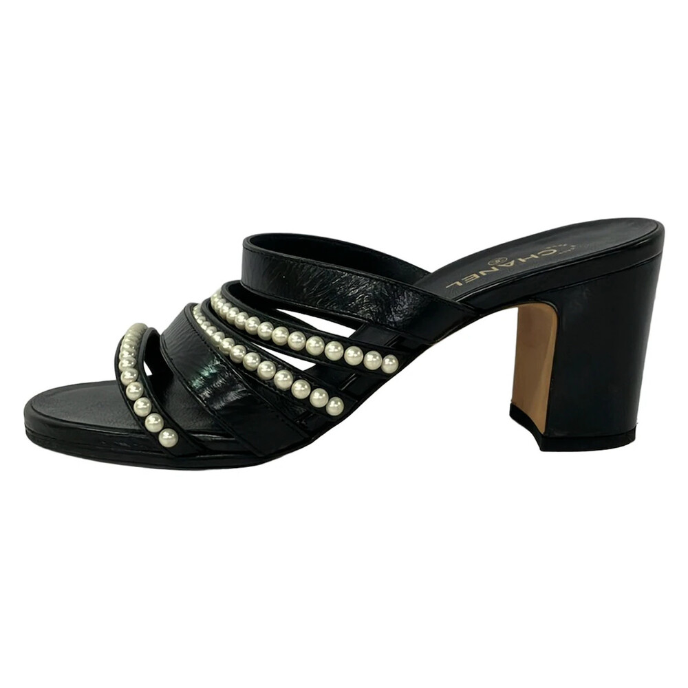 Chanel Black White Leather Women's #308912C51B